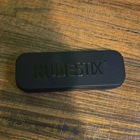Nudestix Eye Color - Picture 1 of 4